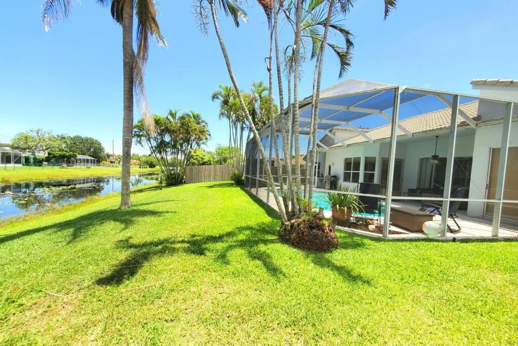 Our Beautiful Florida Vacation Home With Heated Pool Port St. Lucie ภายนอก รูปภาพ
