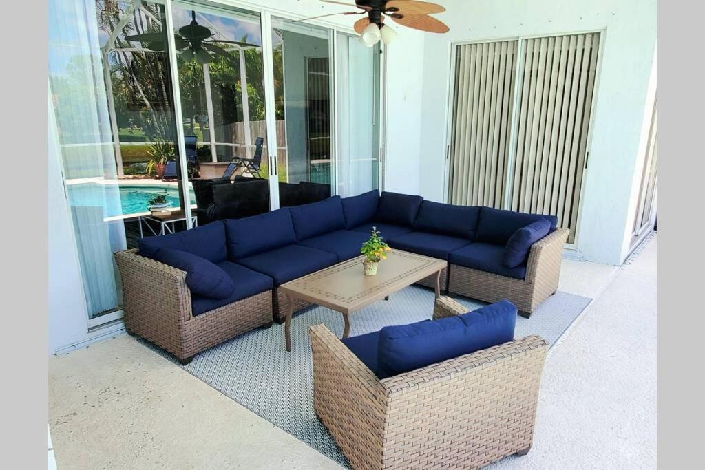 Our Beautiful Florida Vacation Home With Heated Pool Port St. Lucie ภายนอก รูปภาพ